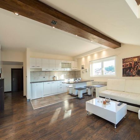 New And Nice Apartments Крагуевац Екстериор снимка
