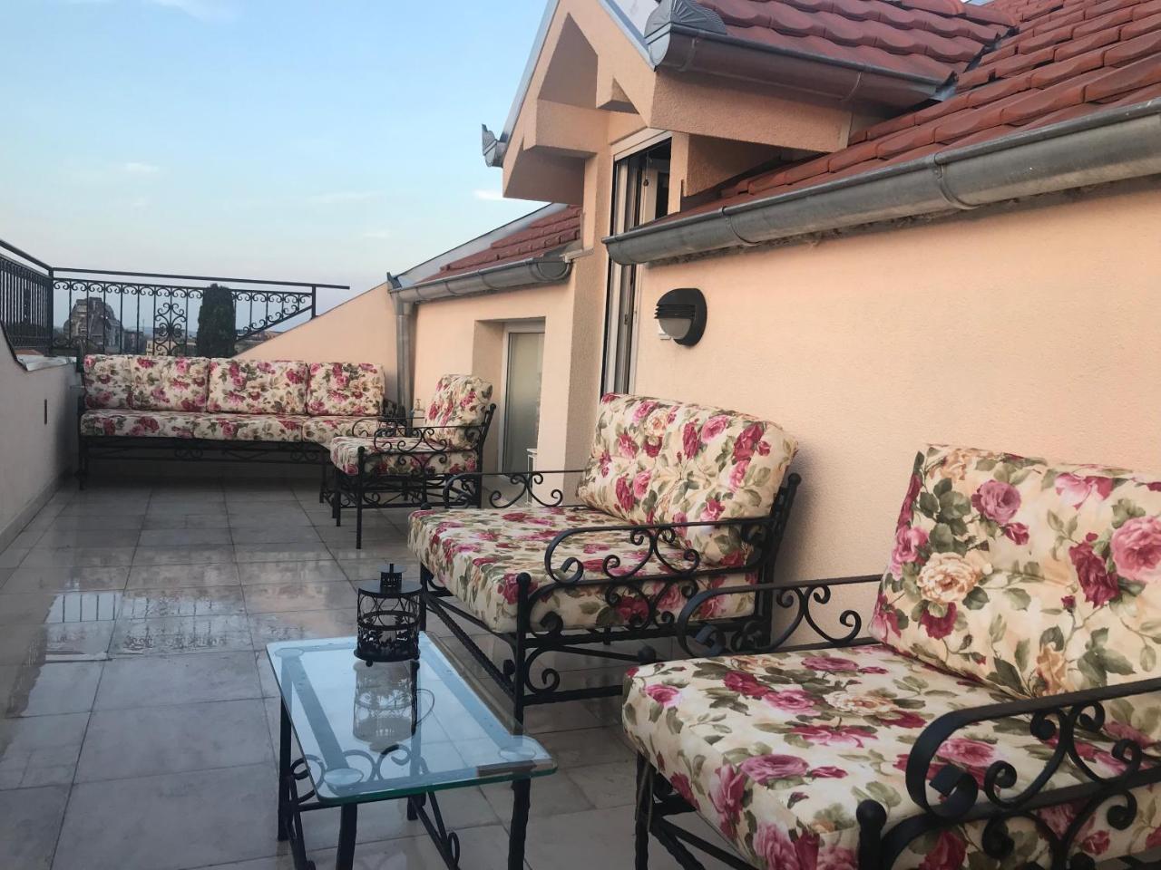 New And Nice Apartments Крагуевац Екстериор снимка