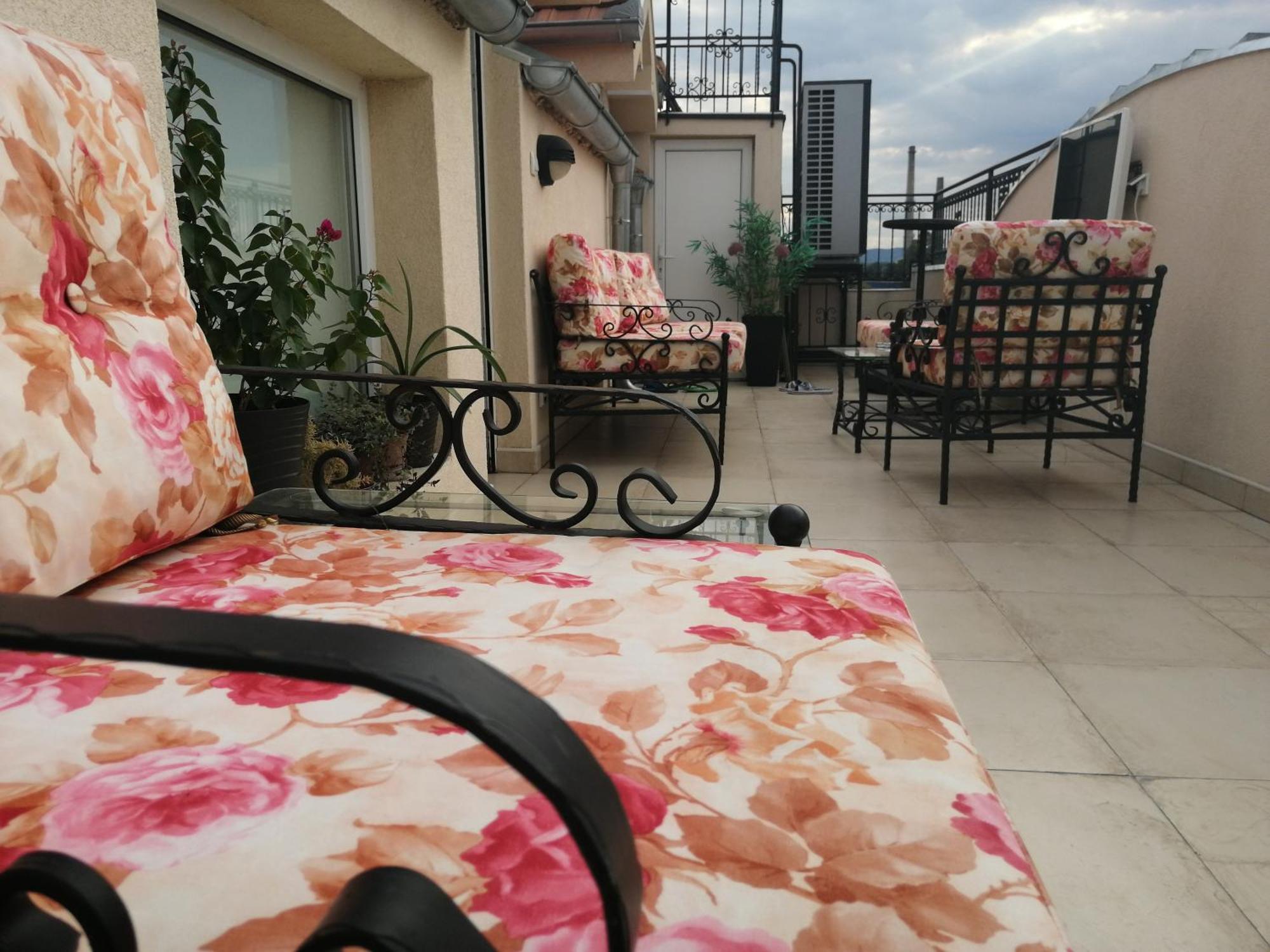 New And Nice Apartments Крагуевац Екстериор снимка